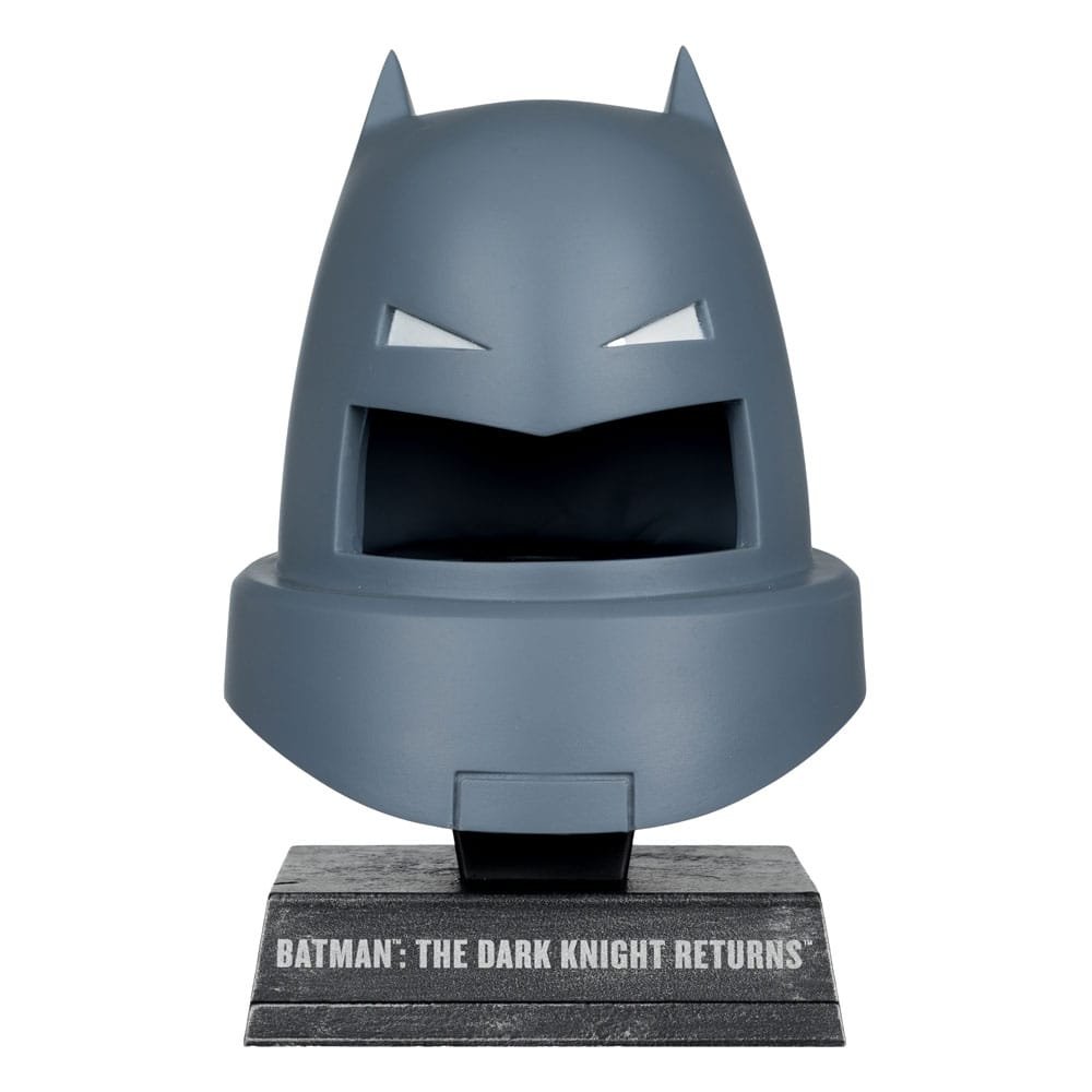 Batman DC Direct mini réplique 1/3 Masque Batman blindé (Dark Knight Returns) 18 cm