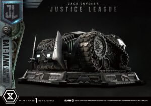 Zack Snyder's Justice League diorama Museum Masterline Bat-Tank 36 cm